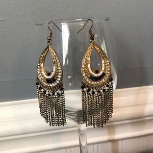 Beautiful dangle earrings!